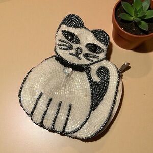 Adorable Kitty Purry Black and White Beaded Cat Purse